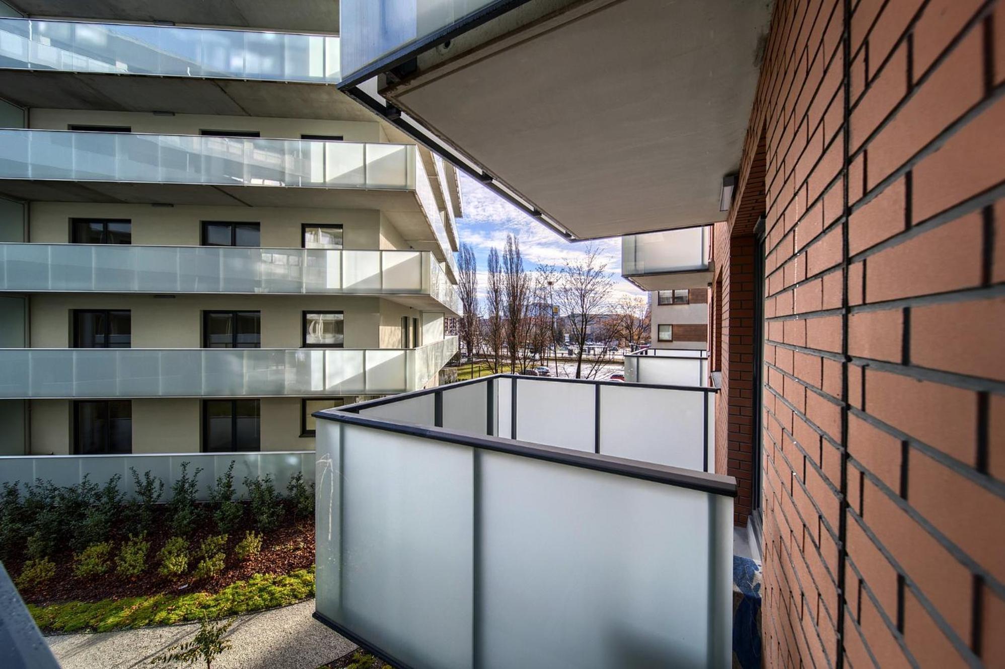ורוצלב Central Park Red Apartment מראה חיצוני תמונה