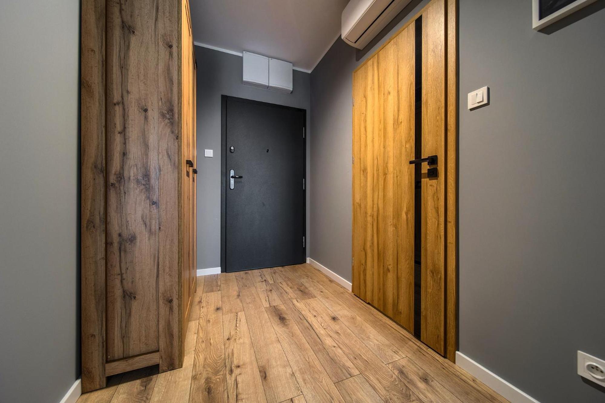 ורוצלב Central Park Red Apartment מראה חיצוני תמונה